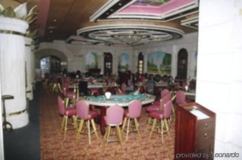 Matum Hotel & Casino Santiago De Los Caballeros Konforlar fotoğraf